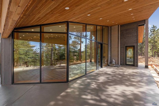 11829 VALLEY VIEW CIRCLE, Spearfish, SD 57783