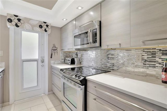 505 N Riverside Drive 4, Pompano Beach, FL 33062