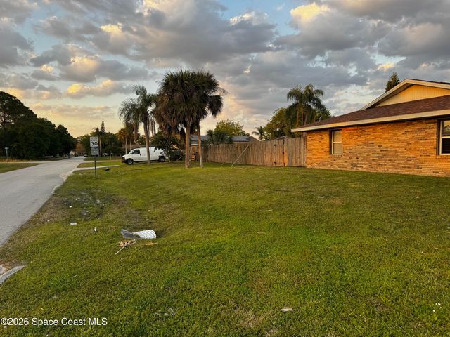 377 Emerson Drive NW, Palm Bay, FL 32907