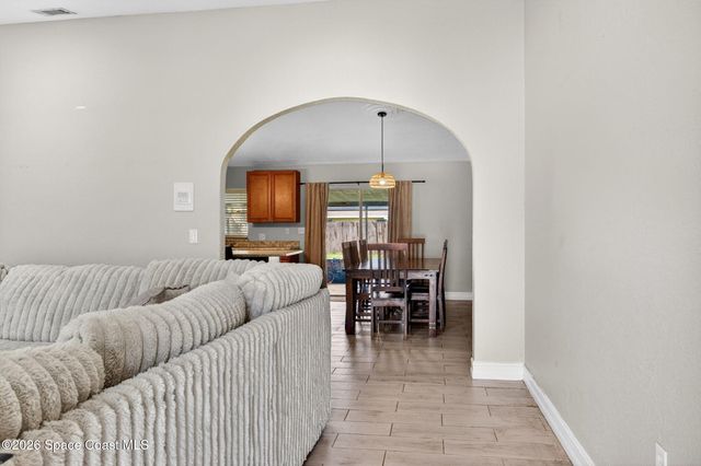 377 Emerson Drive NW, Palm Bay, FL 32907