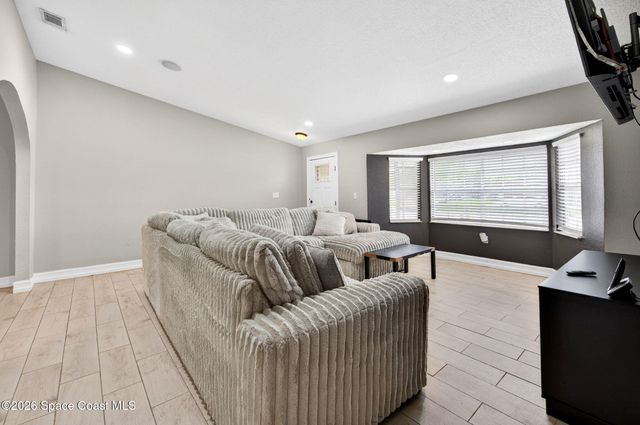 377 Emerson Drive NW, Palm Bay, FL 32907