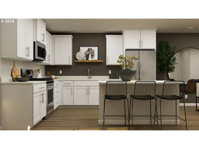 857 Sifuentez Court, Woodburn, OR 97071