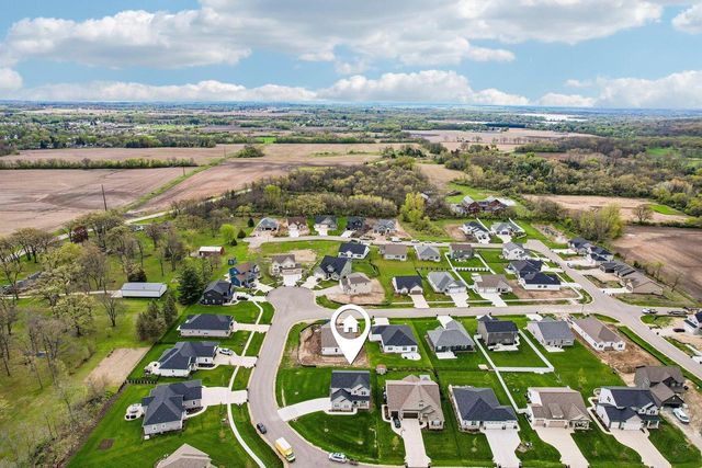 25819 77th PLACE, Salem, WI 53168