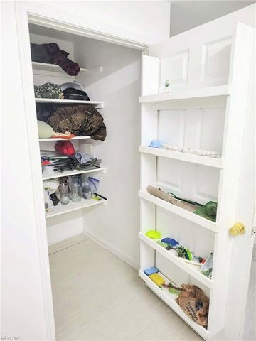623 Roland DR, Norfolk, VA 23509