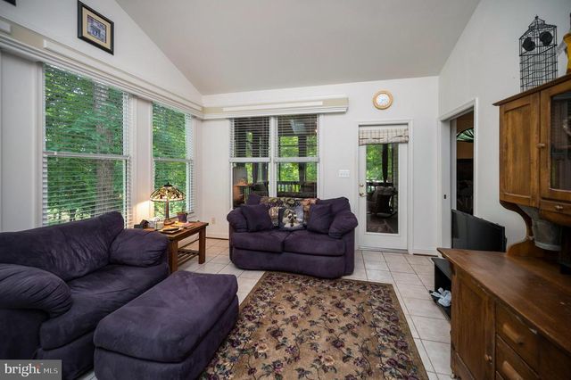 5501 HICKORY TREE LN, Mineral, VA 23117