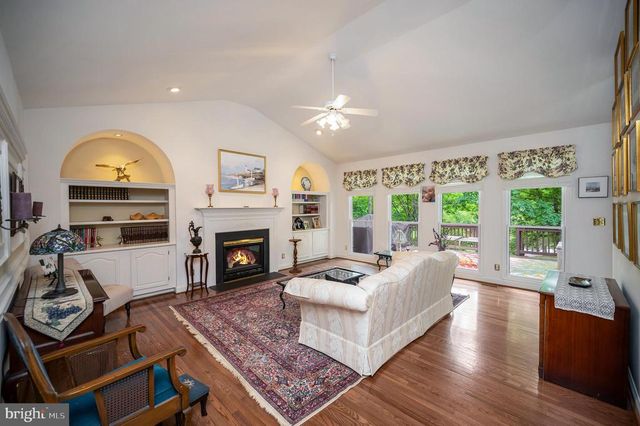 5501 HICKORY TREE LN, Mineral, VA 23117