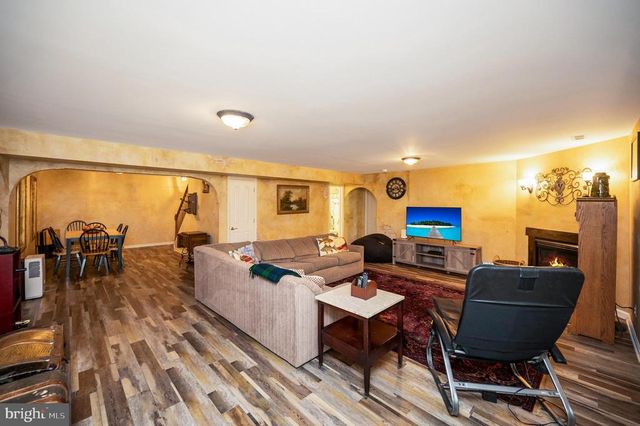 5501 HICKORY TREE LN, Mineral, VA 23117
