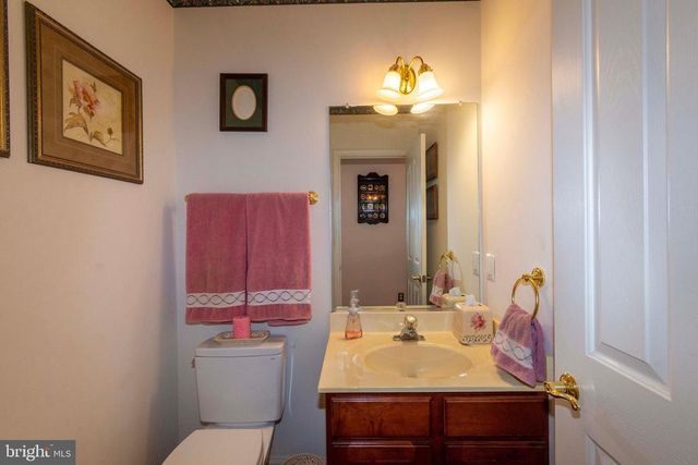 5501 HICKORY TREE LN, Mineral, VA 23117