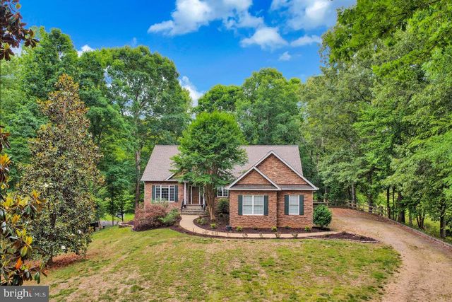 5501 HICKORY TREE LN, Mineral, VA 23117