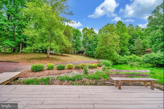 5501 HICKORY TREE LN, Mineral, VA 23117