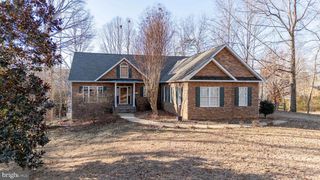5501 HICKORY TREE LN, Mineral, VA 23117