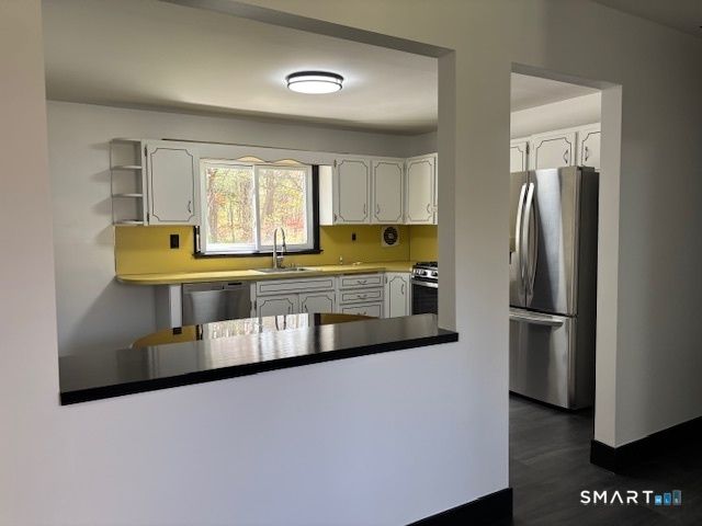 42 Wendy Road, Trumbull, CT 06611