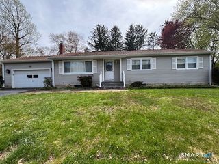 42 Wendy Road, Trumbull, CT 06611