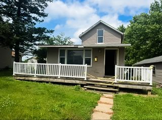 527 Spring Street, Grinnell, IA 50112