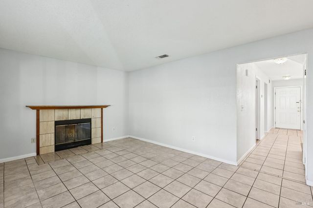 2950 Gammon Ct, Fairfield, CA 94533