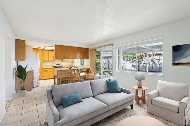 2950 Gammon Ct, Fairfield, CA 94533