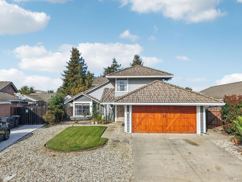 2950 Gammon Ct, Fairfield, CA 94533