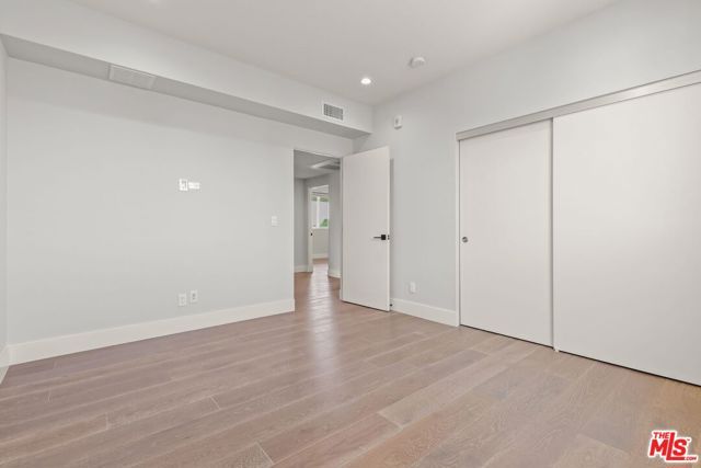 935 N Hudson Avenue 401, Los Angeles, CA 90038