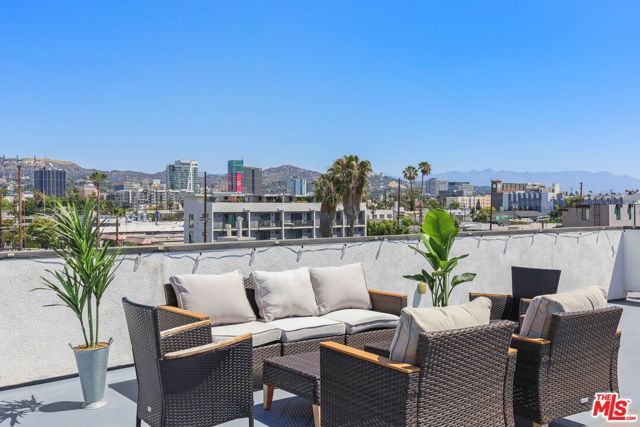 935 N Hudson Avenue 401, Los Angeles, CA 90038