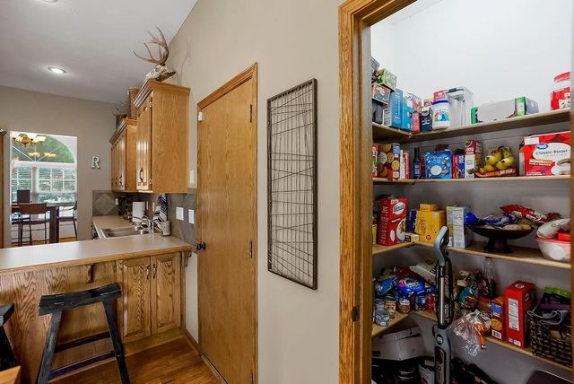 400 SW Horseplay Drive, Oak Grove, MO 64075