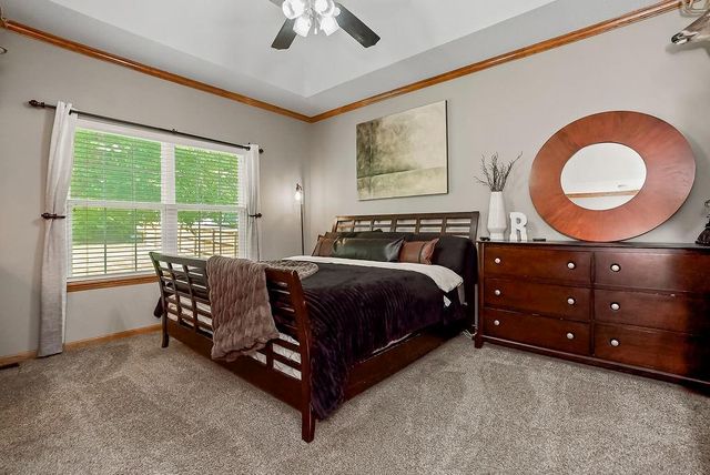 400 SW Horseplay Drive, Oak Grove, MO 64075