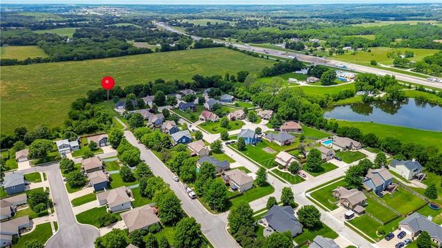 400 SW Horseplay Drive, Oak Grove, MO 64075