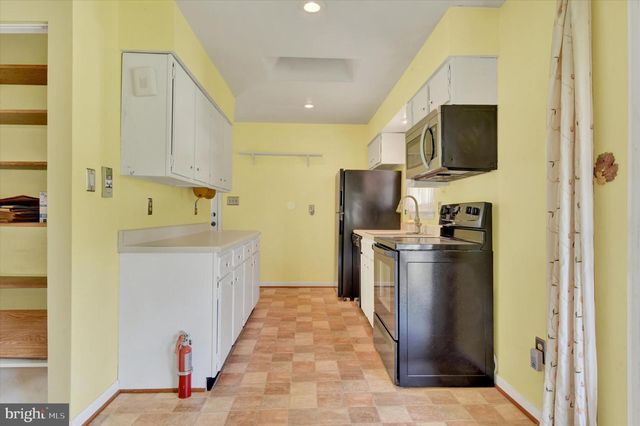 2926 WAREHIME RD, Manchester, MD 21102