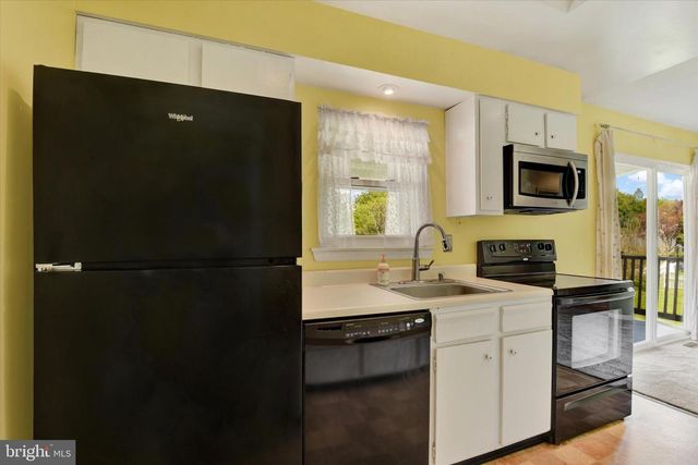2926 WAREHIME RD, Manchester, MD 21102