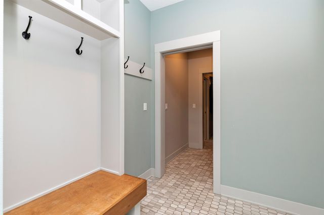 961 Pelican Drive, Polk City, IA 50226