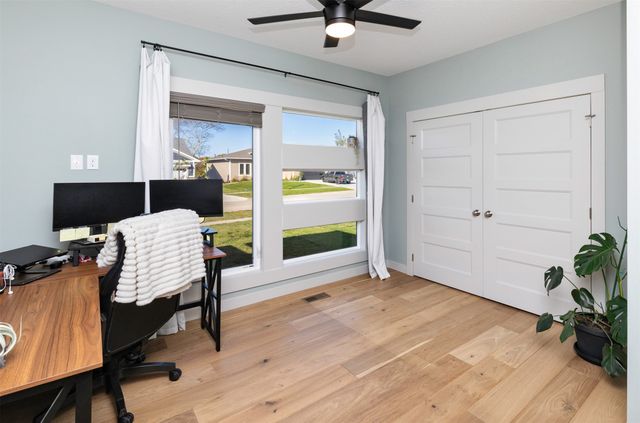 961 Pelican Drive, Polk City, IA 50226