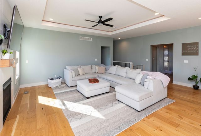 961 Pelican Drive, Polk City, IA 50226