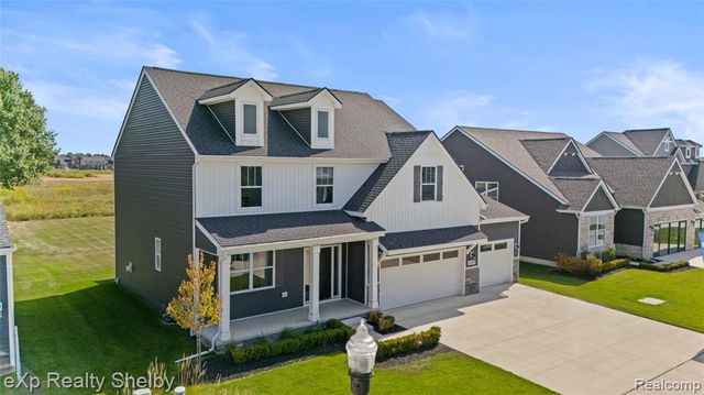 52000 Wellington Valley Drive, Macomb, MI 48042