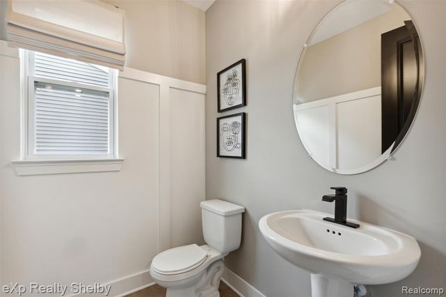 52000 Wellington Valley Drive, Macomb, MI 48042