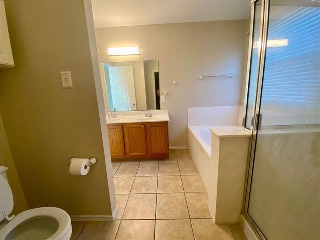 111 Salado DR, Kyle, TX 78640