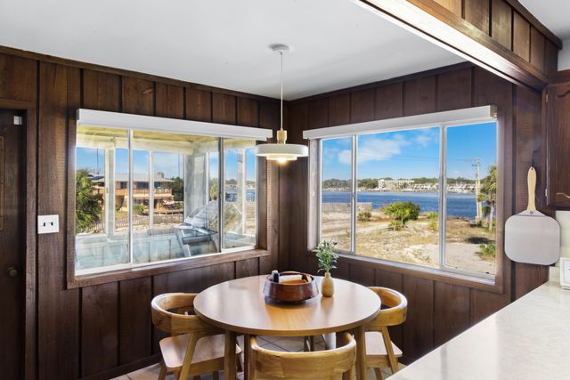 721 Sailfish Drive, Fort Walton Beach, FL 32548