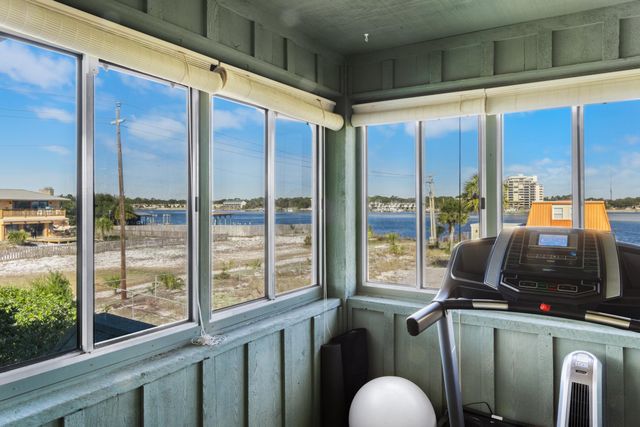 721 Sailfish Drive, Fort Walton Beach, FL 32548