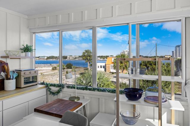 721 Sailfish Drive, Fort Walton Beach, FL 32548