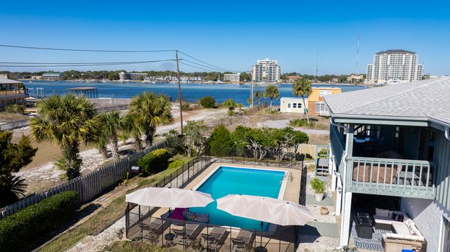721 Sailfish Drive, Fort Walton Beach, FL 32548