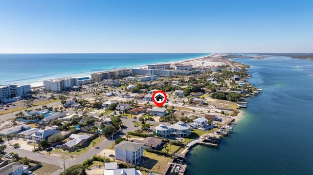 721 Sailfish Drive, Fort Walton Beach, FL 32548