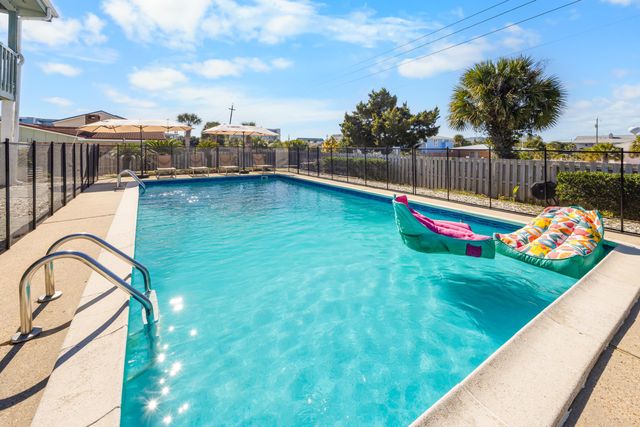 721 Sailfish Drive, Fort Walton Beach, FL 32548