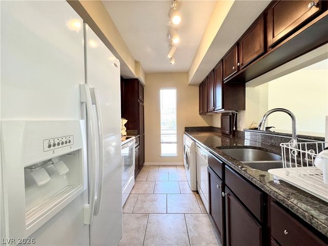 2838 Geary Place 4020, Las Vegas, NV 89109