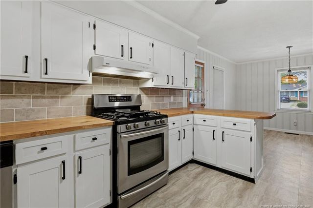 1913 Wayne Lane, Fayetteville, NC 28304