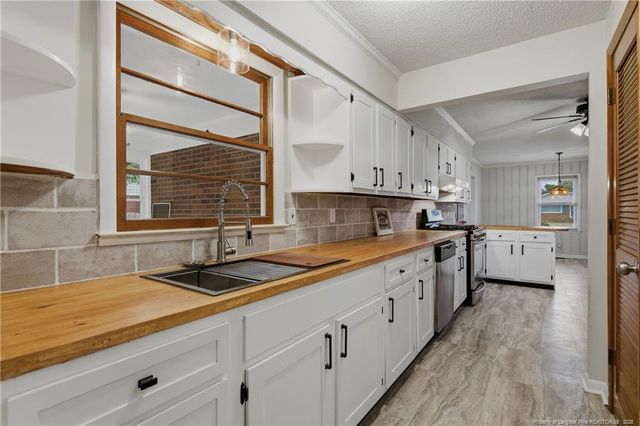 1913 Wayne Lane, Fayetteville, NC 28304