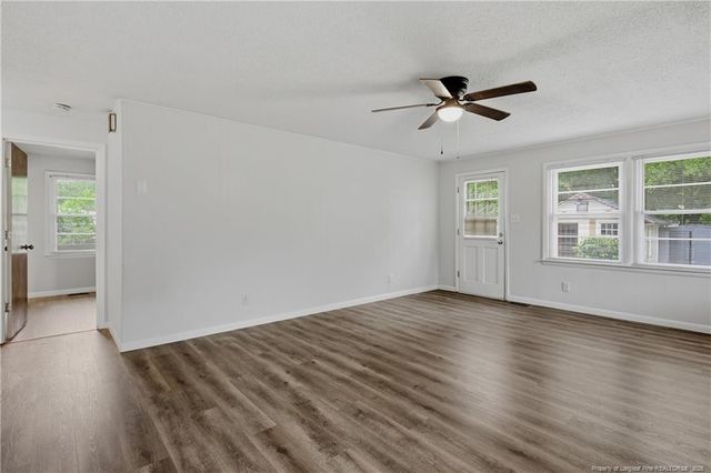 1913 Wayne Lane, Fayetteville, NC 28304