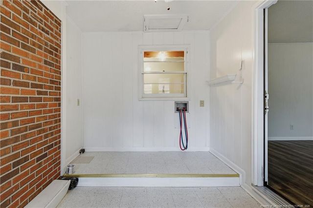 1913 Wayne Lane, Fayetteville, NC 28304