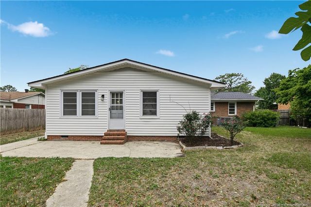 1913 Wayne Lane, Fayetteville, NC 28304