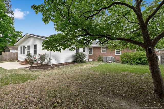 1913 Wayne Lane, Fayetteville, NC 28304