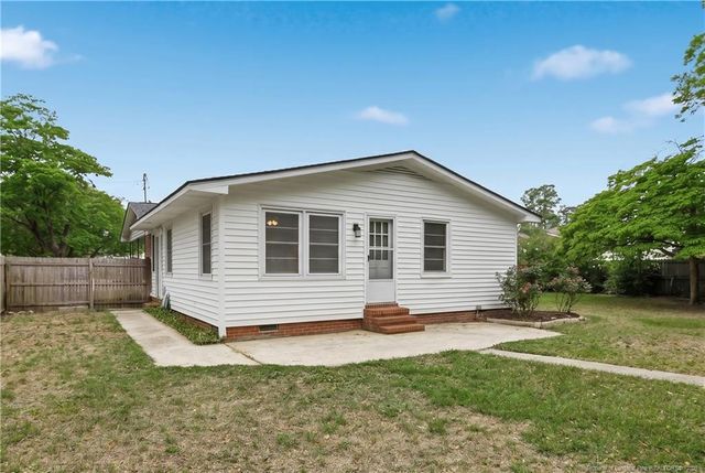 1913 Wayne Lane, Fayetteville, NC 28304