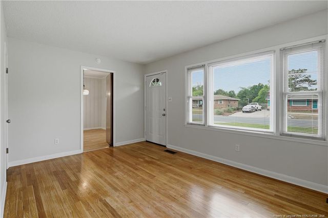 1913 Wayne Lane, Fayetteville, NC 28304