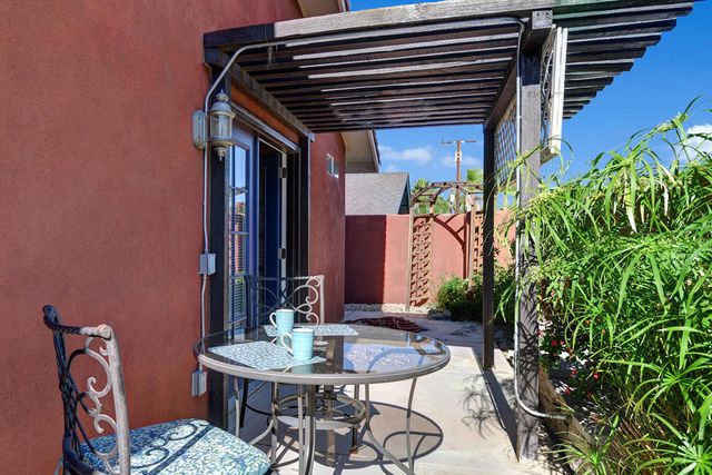 53210 Avenida Madero, La Quinta, CA 92253